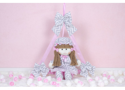 Enfeite de Porta Boneca...